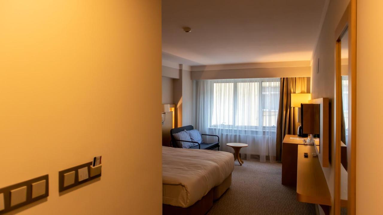 Lotuspark 3*